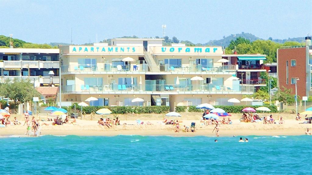 קסטלדפלס Apartamentos Voramar מראה חיצוני תמונה