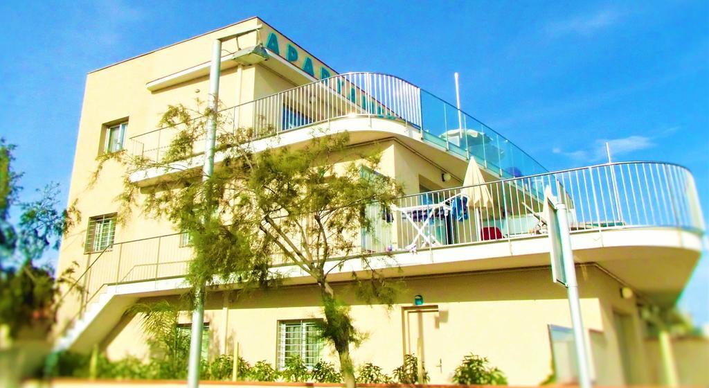 קסטלדפלס Apartamentos Voramar מראה חיצוני תמונה