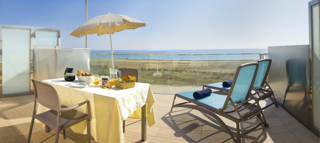 קסטלדפלס Apartamentos Voramar מראה חיצוני תמונה