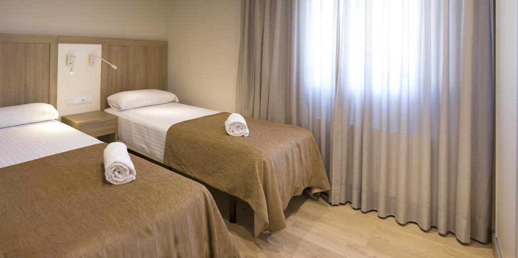 קסטלדפלס Apartamentos Voramar מראה חיצוני תמונה