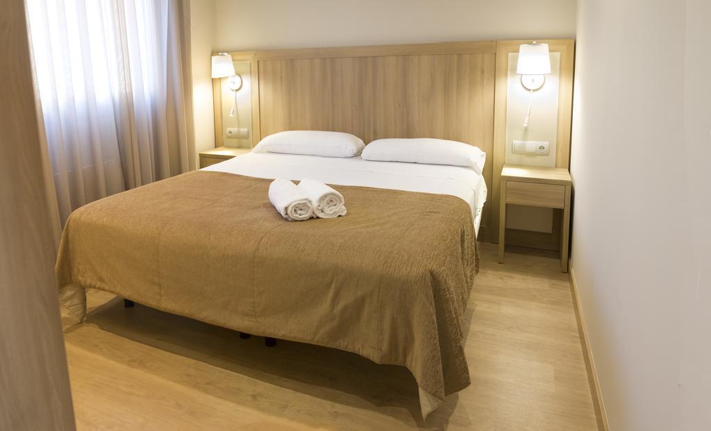 קסטלדפלס Apartamentos Voramar מראה חיצוני תמונה