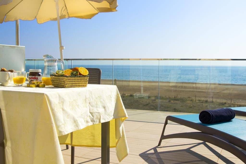 קסטלדפלס Apartamentos Voramar מראה חיצוני תמונה