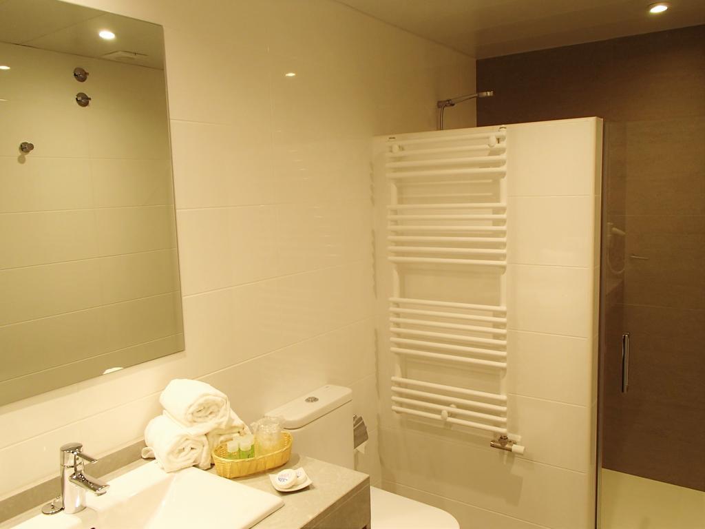 קסטלדפלס Apartamentos Voramar מראה חיצוני תמונה