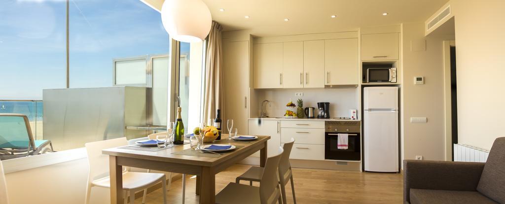 קסטלדפלס Apartamentos Voramar מראה חיצוני תמונה